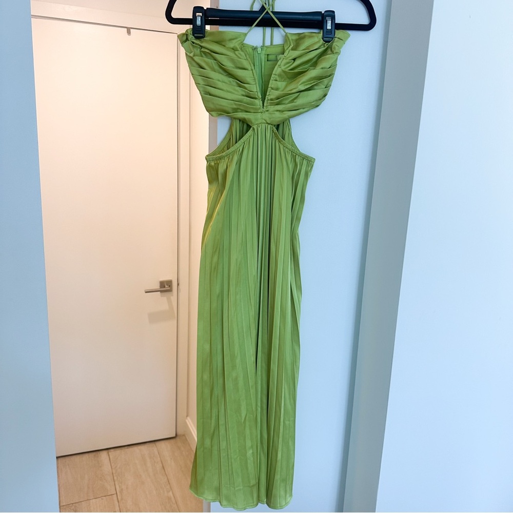 Green Satin dress size small Midi
